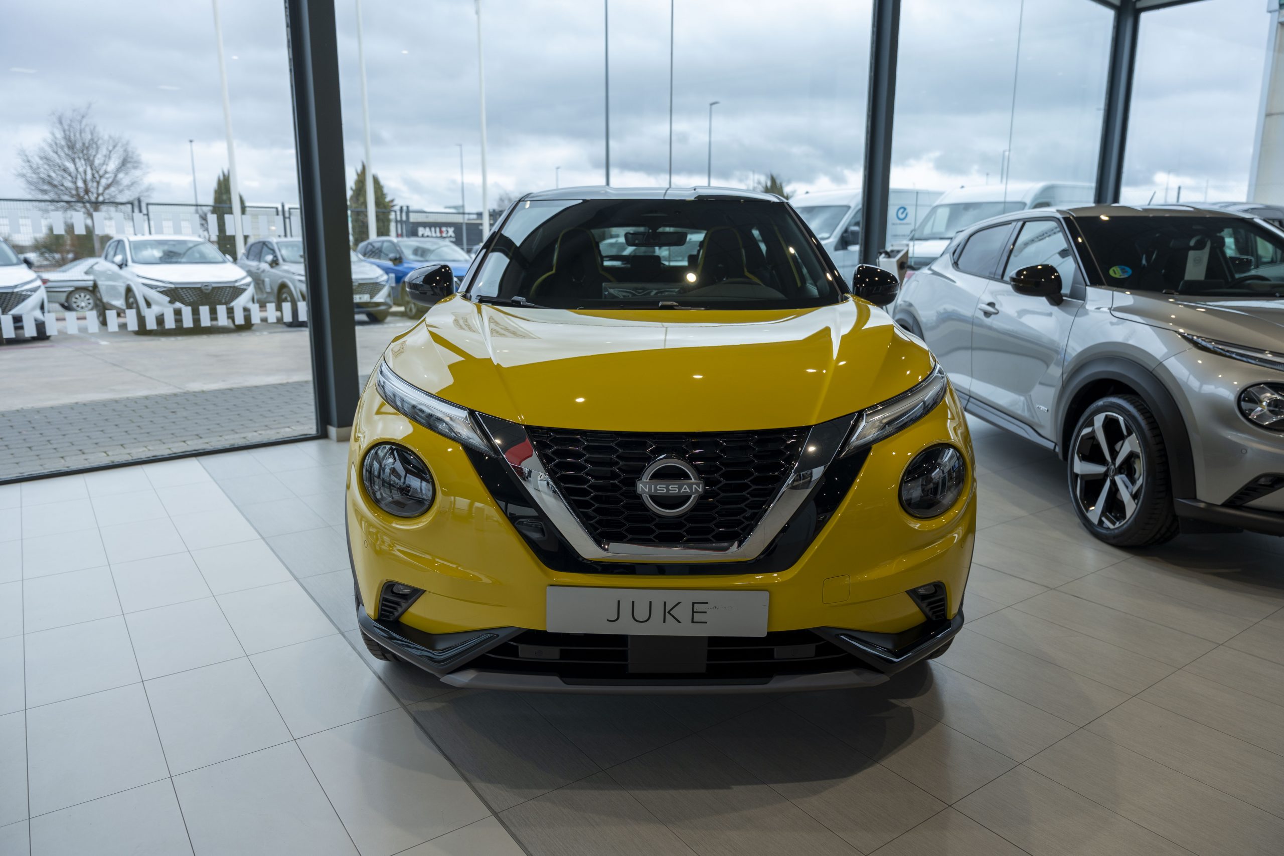 NISSAN Juke 1.0 DIG-T Ikon 4×2 114 CV