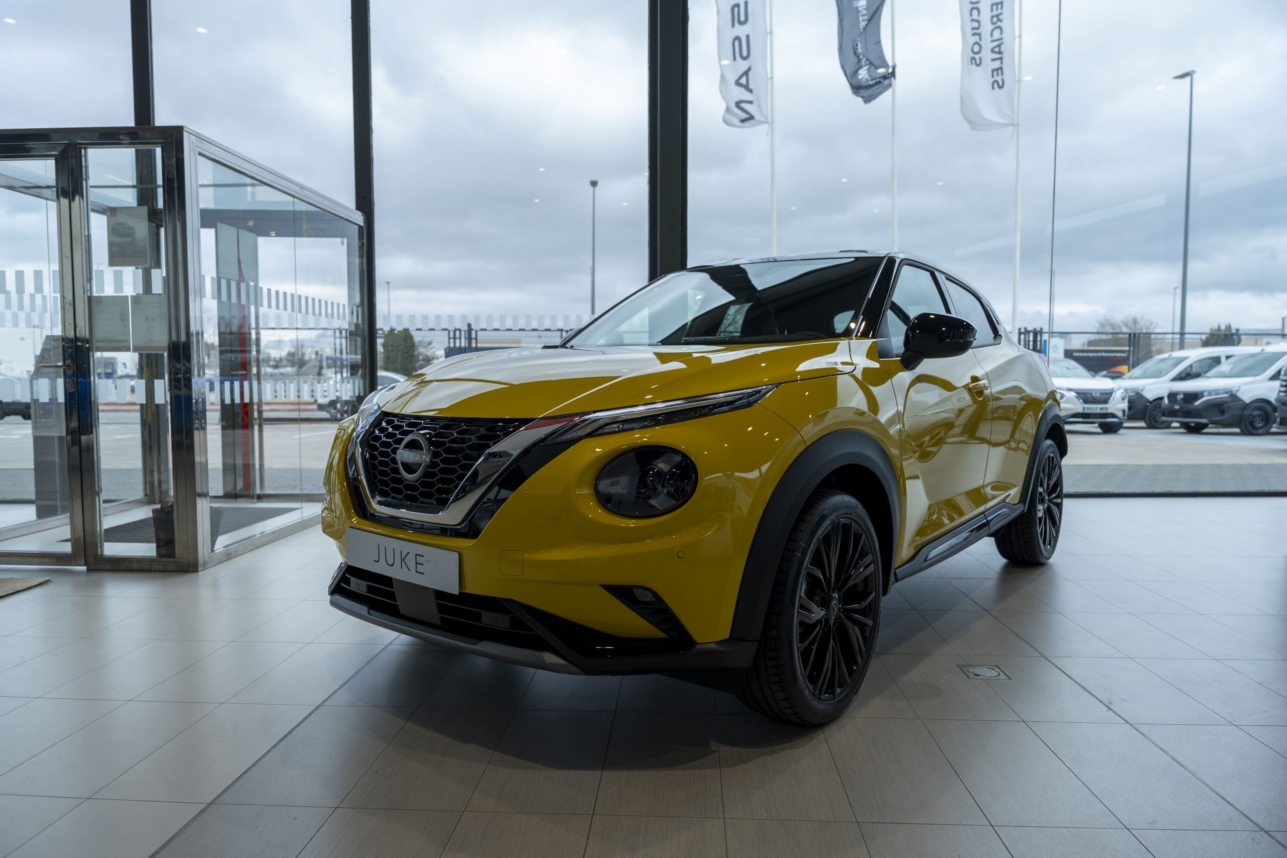 NISSAN Juke 1.0 DIG-T Ikon 4×2 114 CV
