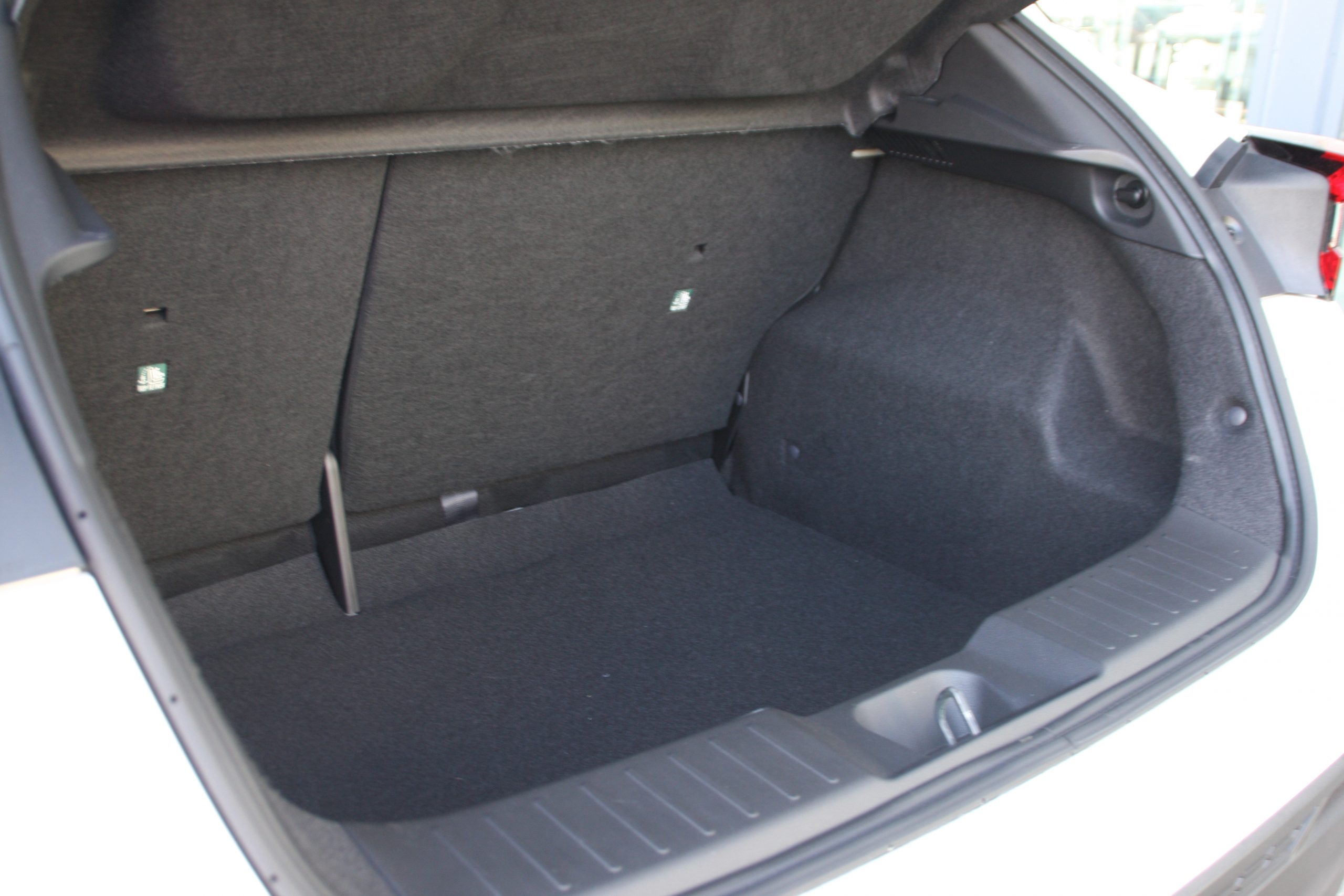 NISSAN Juke 1.0 DIG-T N-Connecta 4×2 114