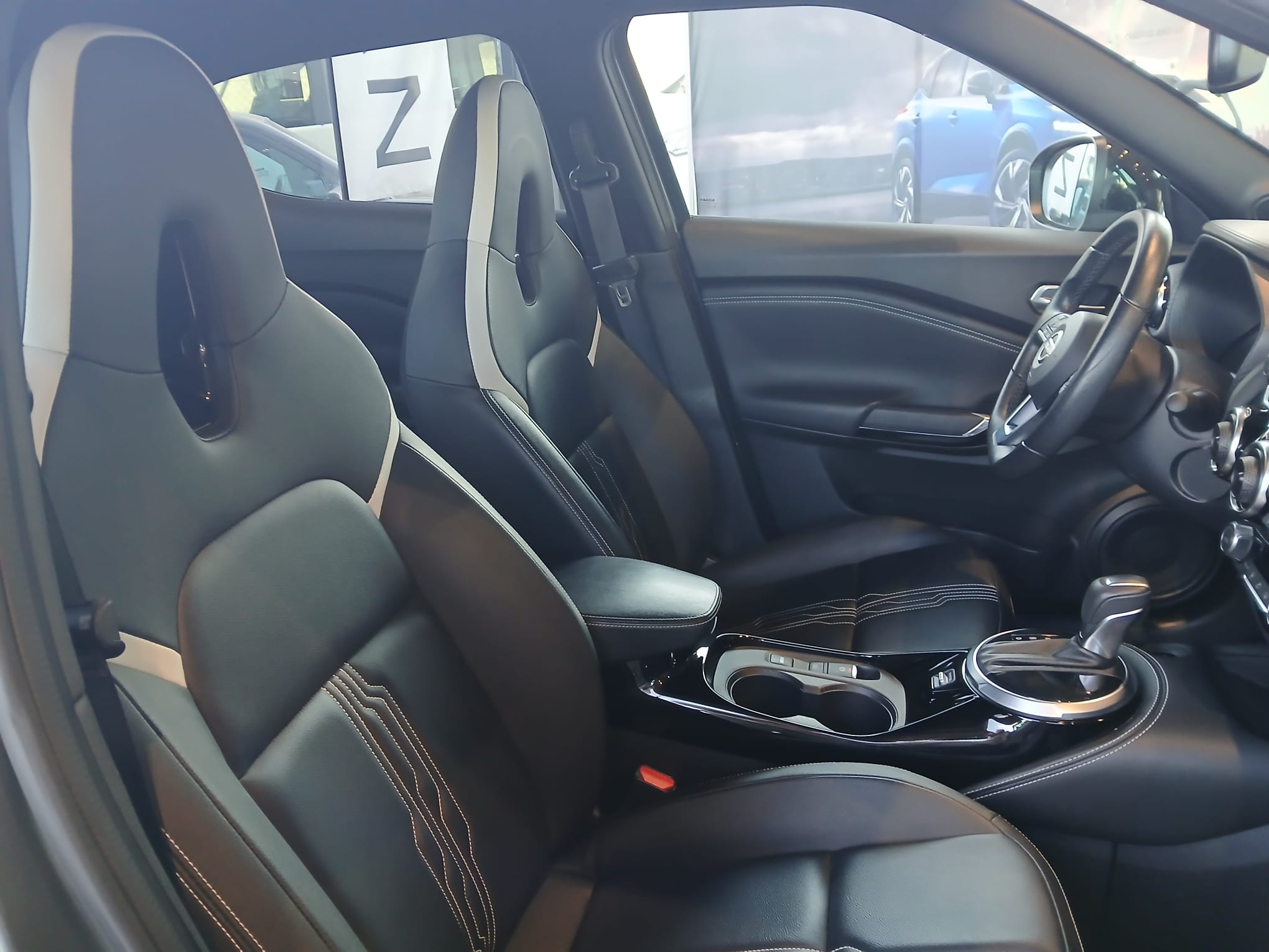 NISSAN Juke 1.6 Hybrid Premiere Editon Auto