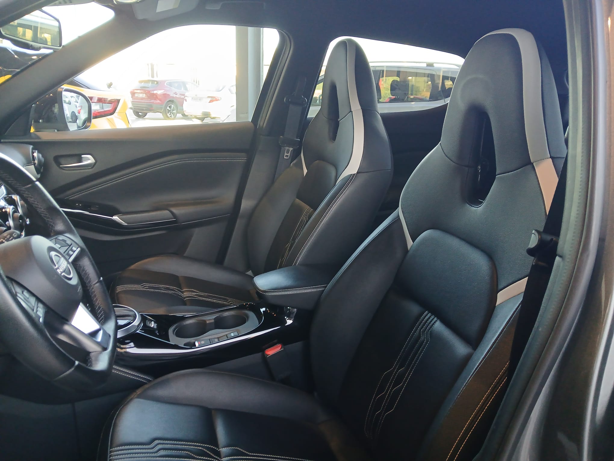 NISSAN Juke 1.6 Hybrid Premiere Editon Auto