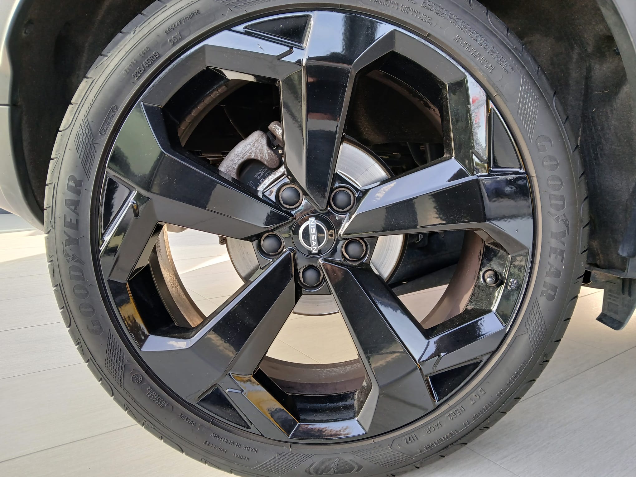 NISSAN Juke 1.6 Hybrid Premiere Editon Auto