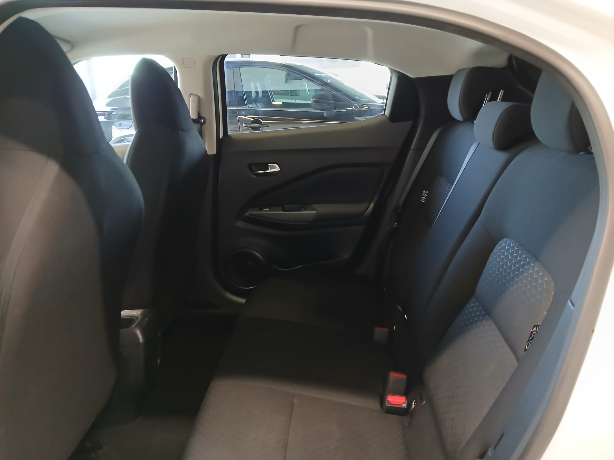 NISSAN Juke 1.0 DIG-T Acenta 4×2 114