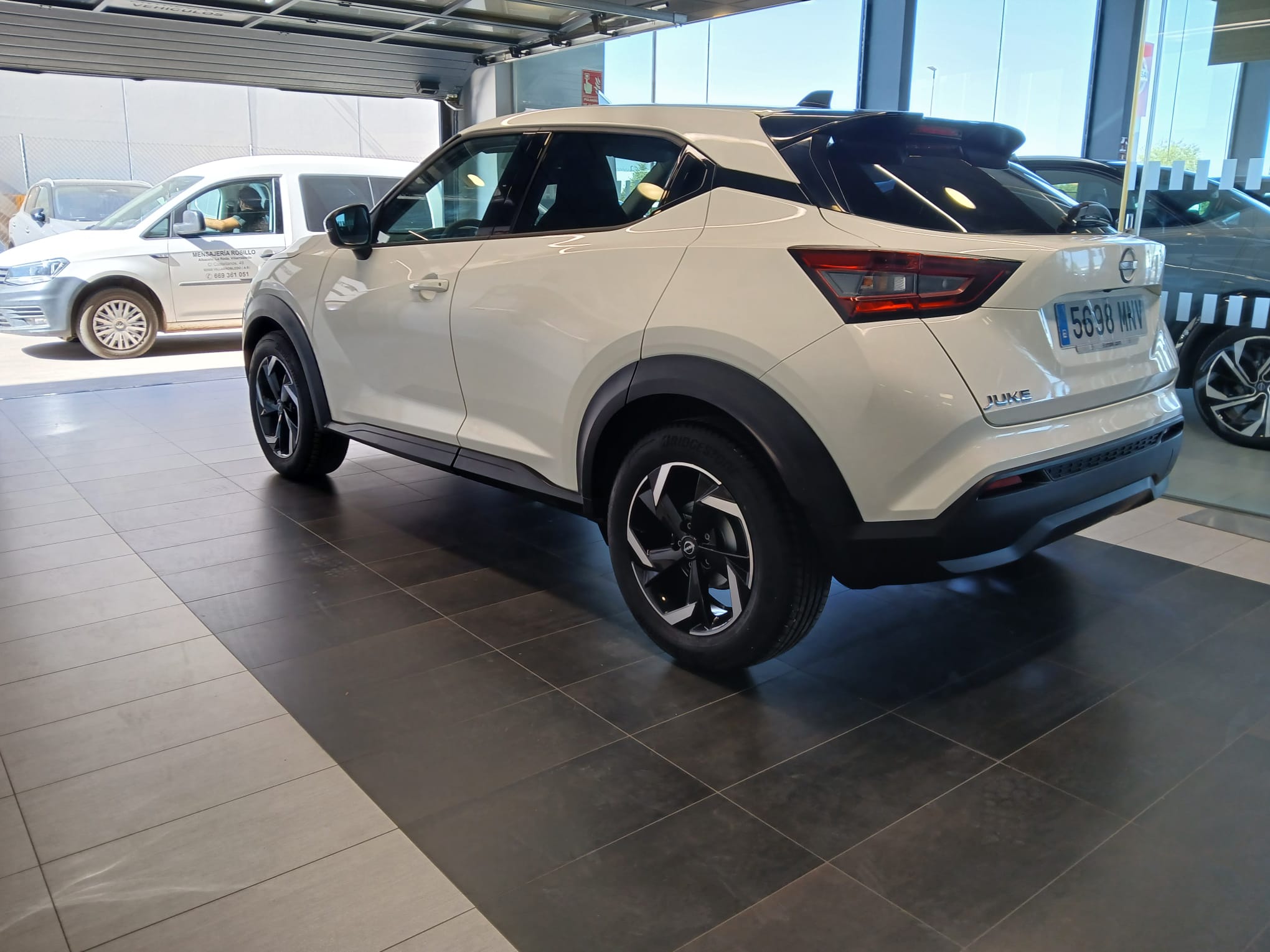 NISSAN Juke 1.0 DIG-T Acenta 4×2 114