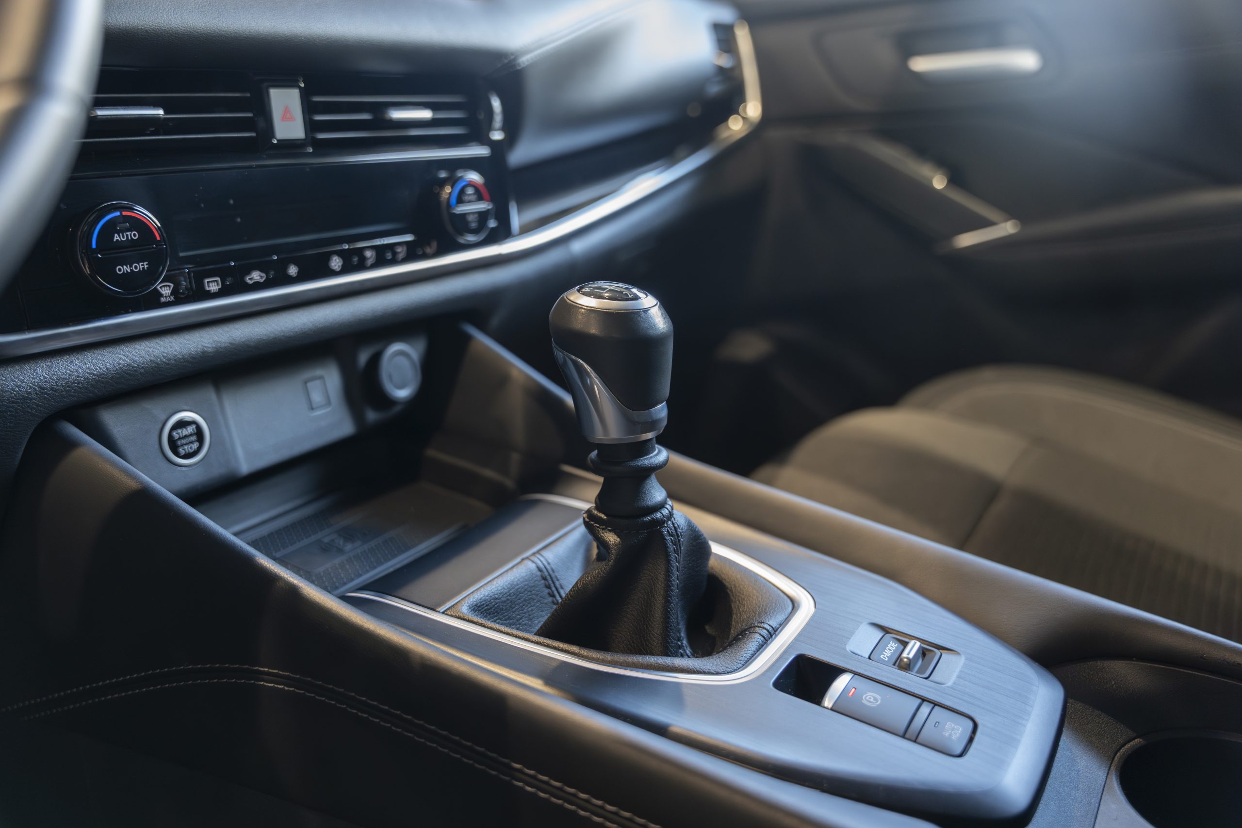 NISSAN Qashqai  1.3 DIG-T mHEV 12V N-Connecta 4×2 103kW