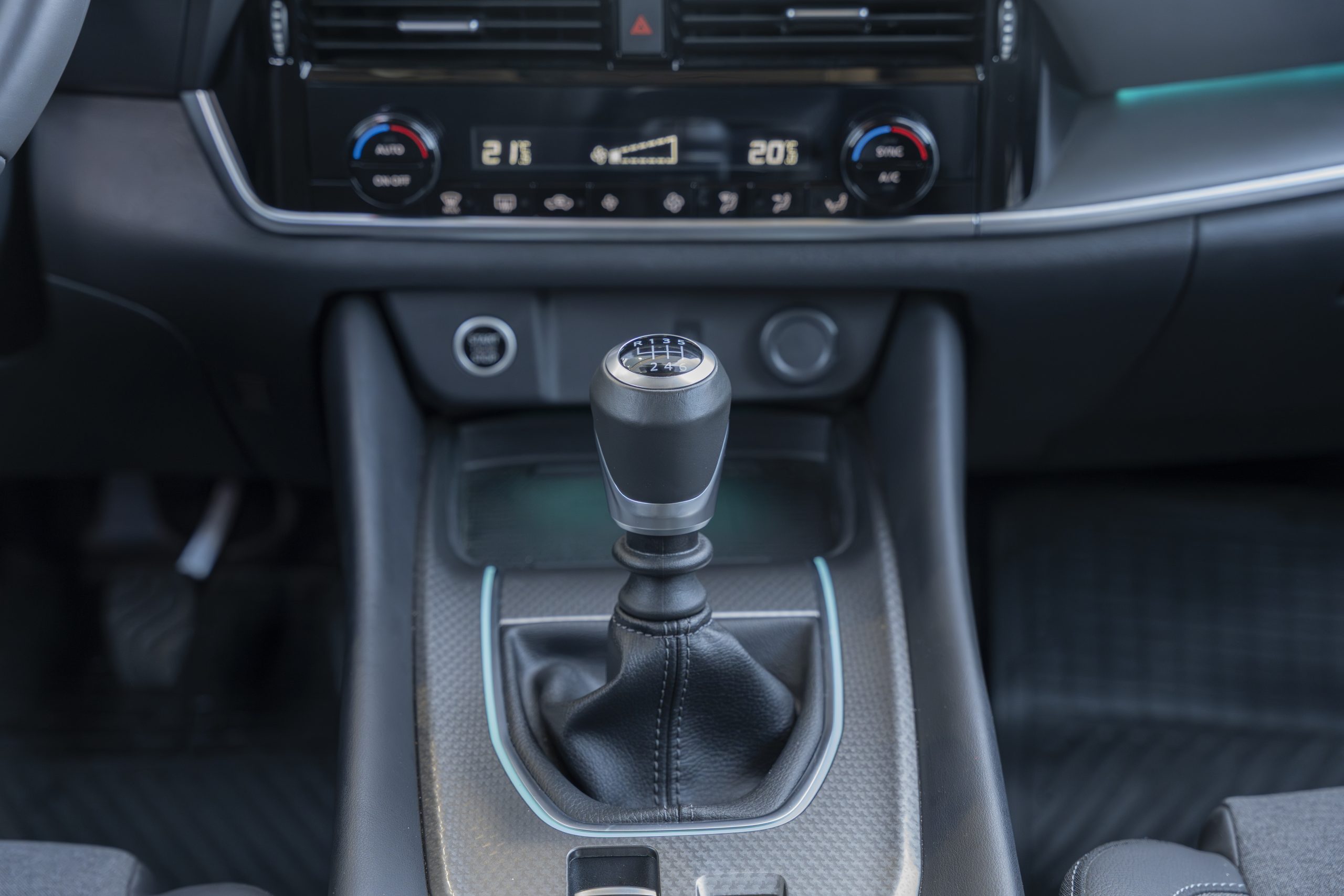 NISSAN Qashqai 1.3 DIG-T mHEV 12V N-Connecta 4×2 103kW