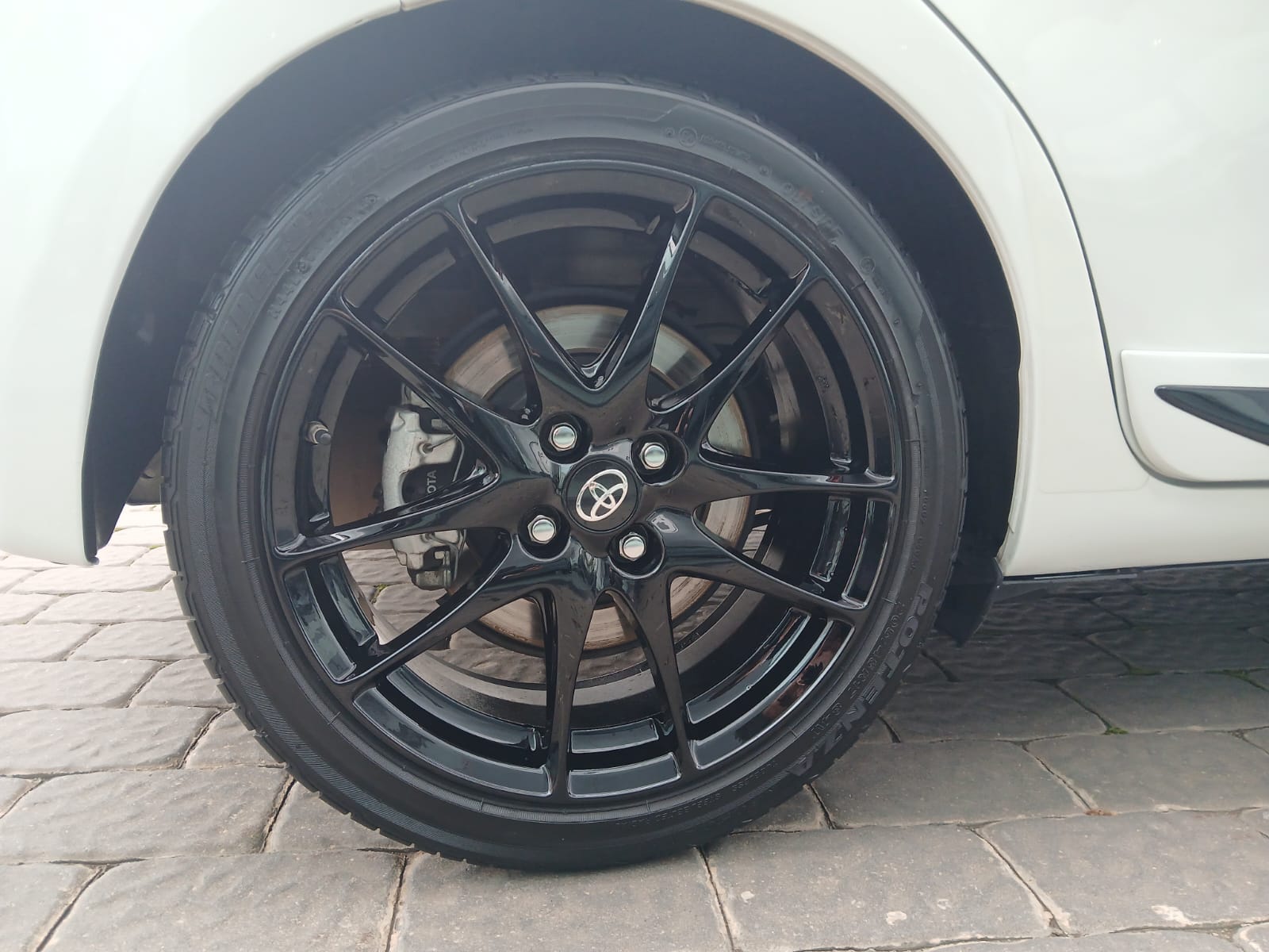 TOYOTA Yaris 100H 1.5 GR-Sport