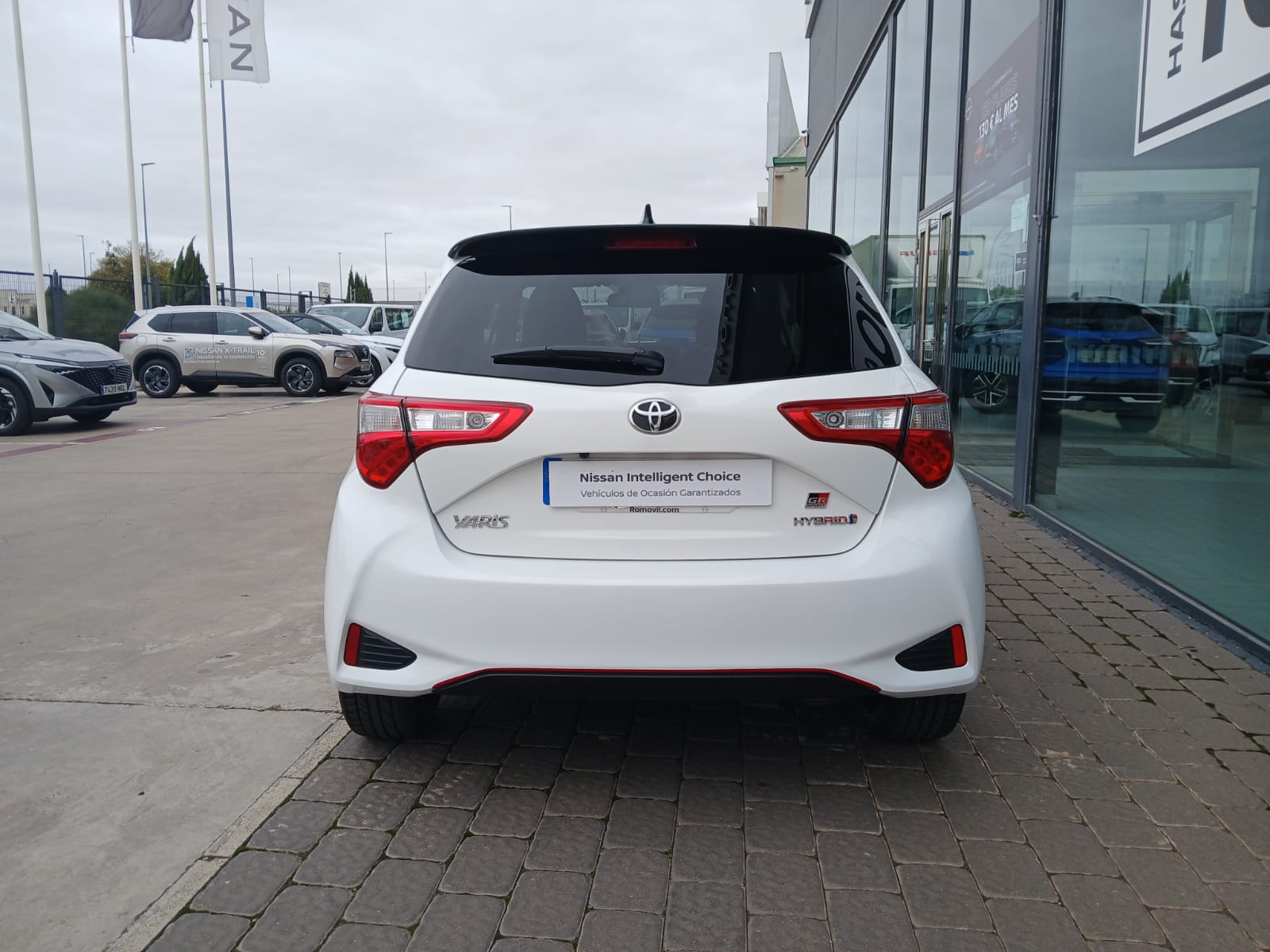 TOYOTA Yaris 100H 1.5 GR-Sport