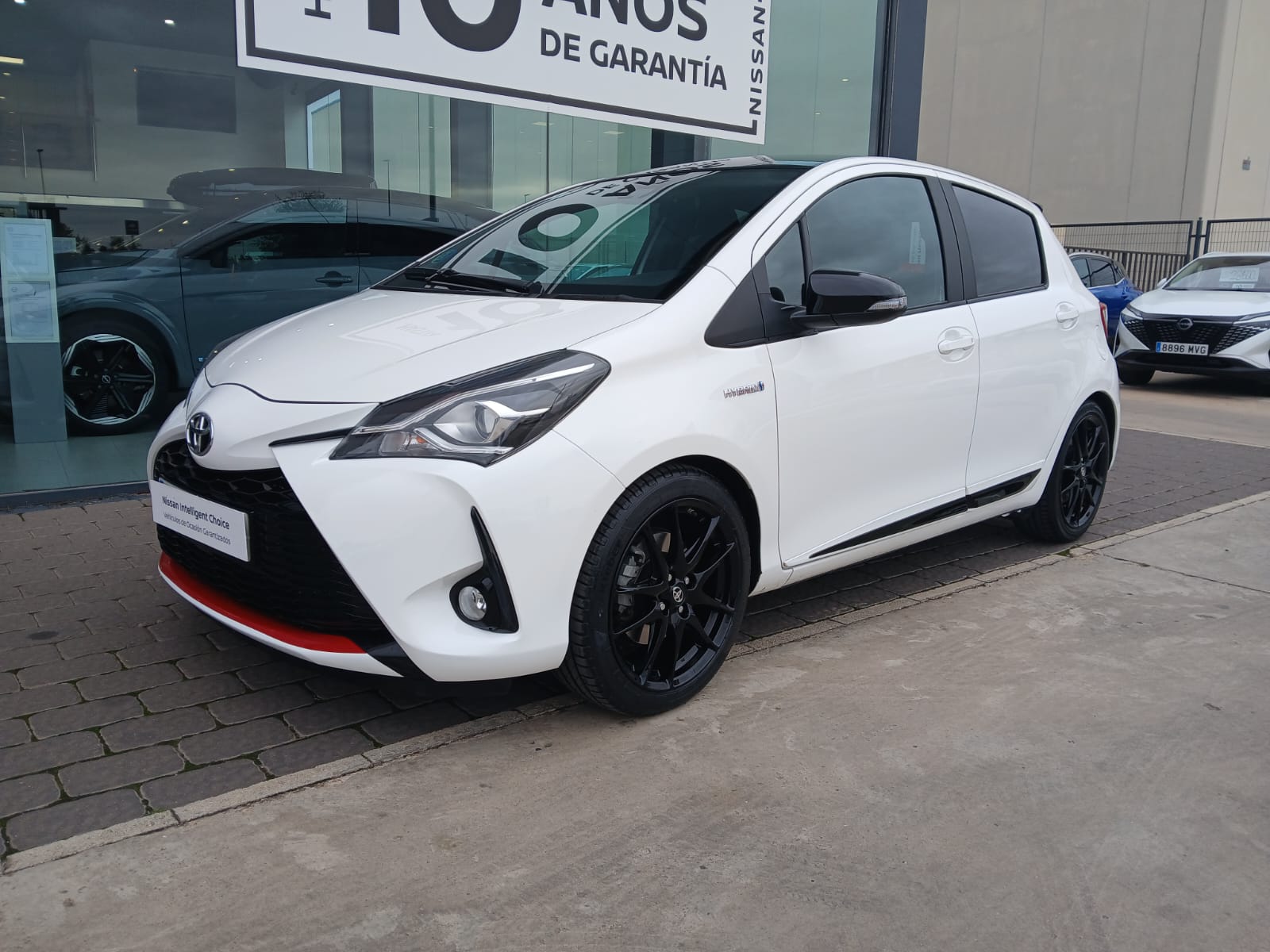TOYOTA Yaris 100H 1.5 GR-Sport