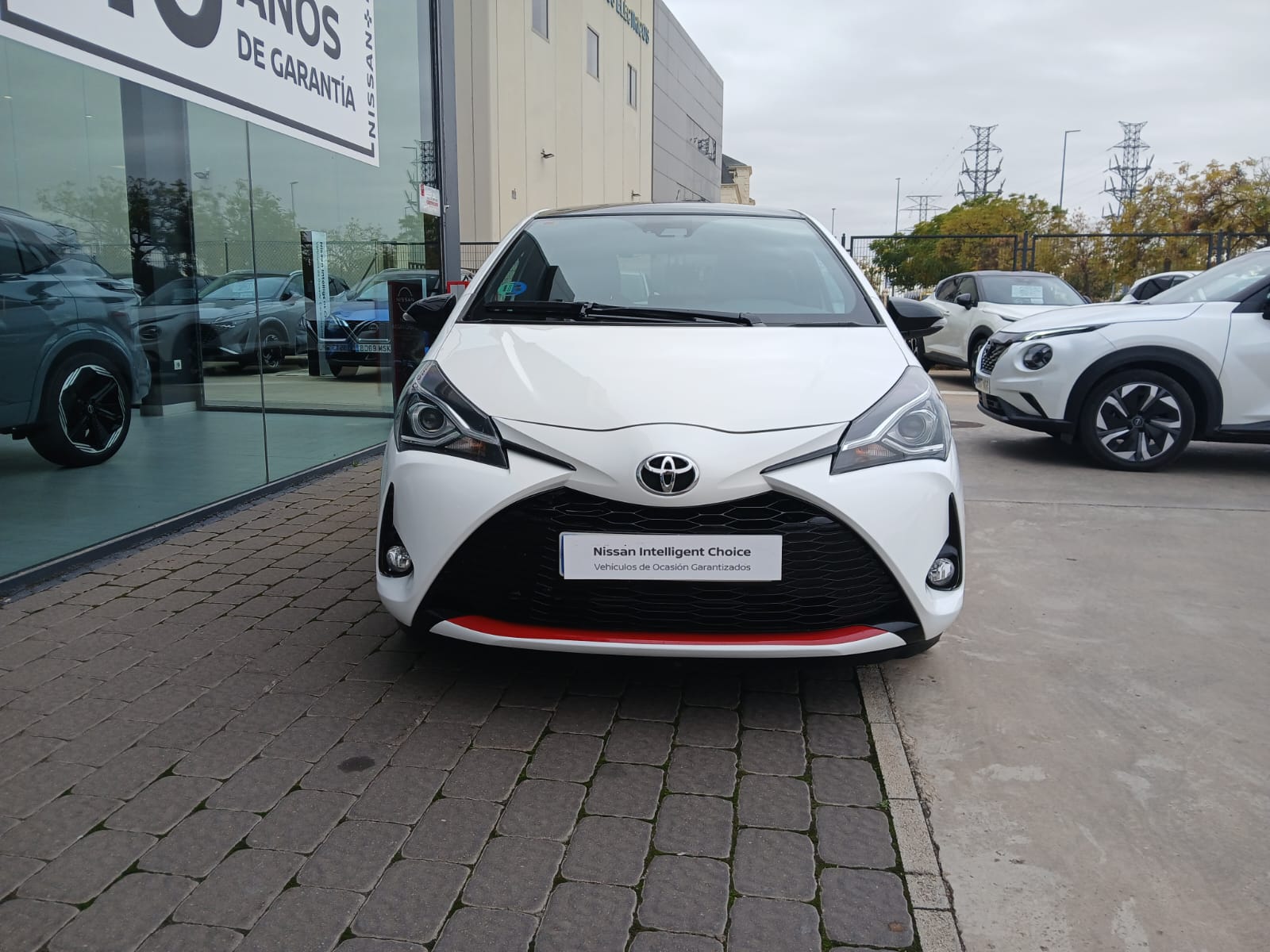 TOYOTA Yaris 100H 1.5 GR-Sport