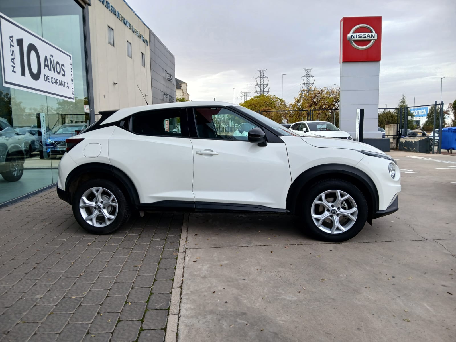 NISSAN Juke 1.0 DIG-T Acenta 4×2 114