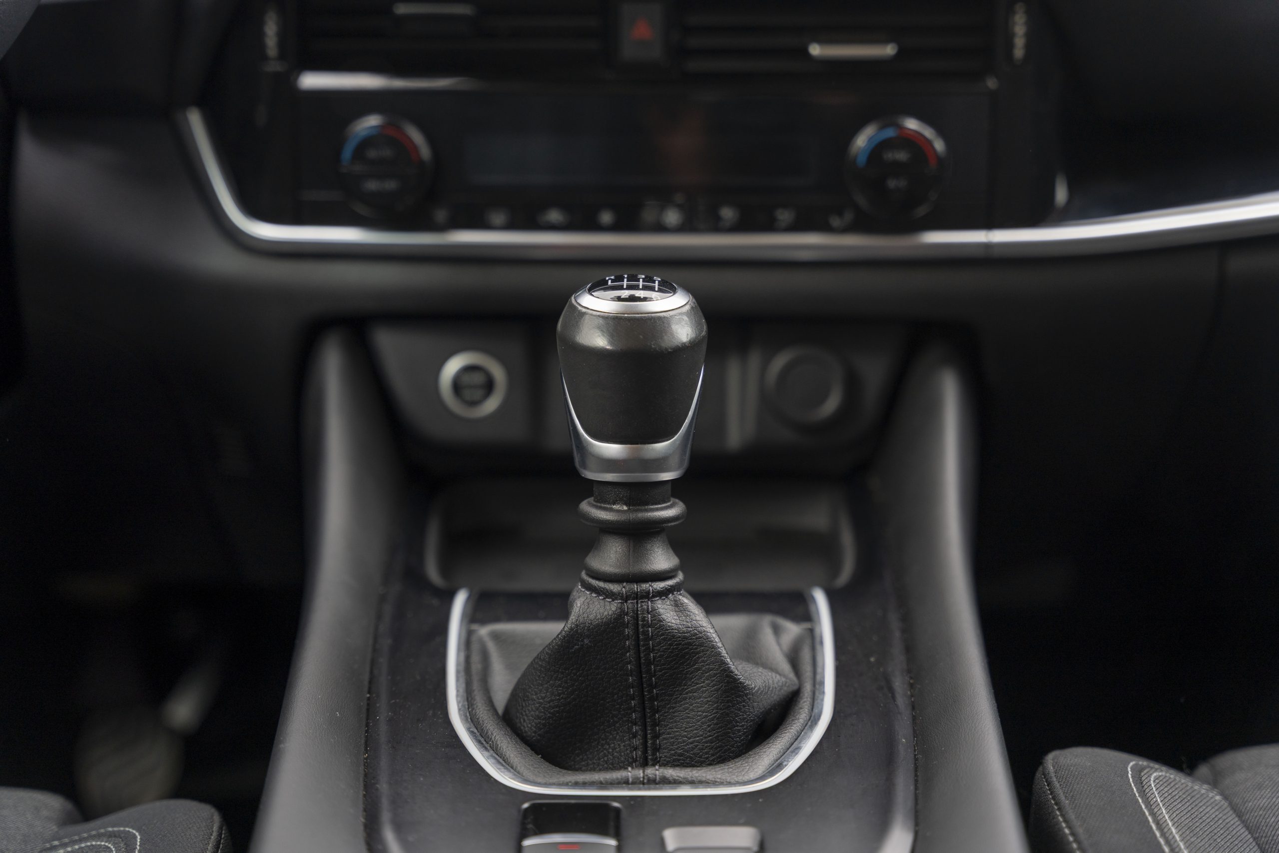 NISSAN Qashqai Qashqai 1.3 DIG-T mHEV 12V N-GO 4×2 103kW