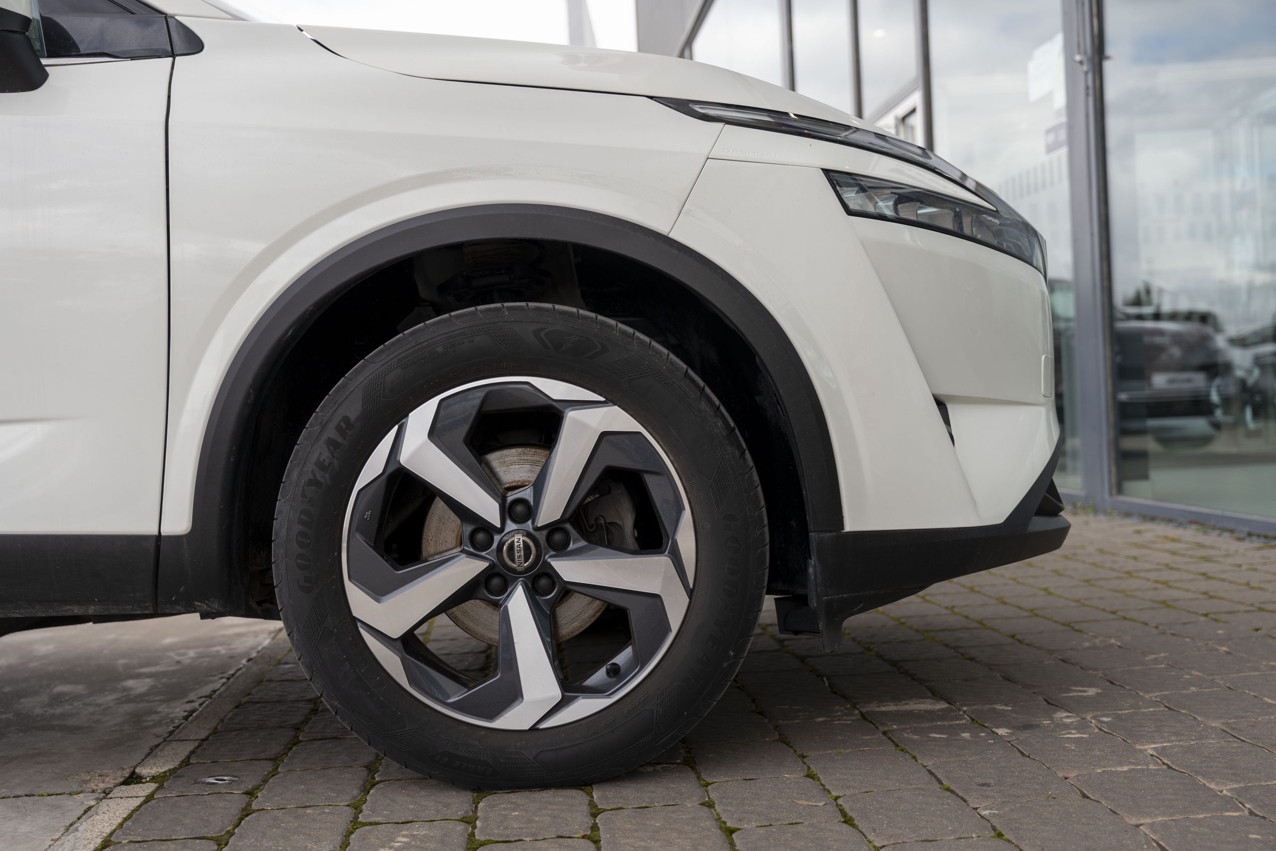 NISSAN Qashqai Qashqai 1.3 DIG-T mHEV 12V N-GO 4×2 103kW