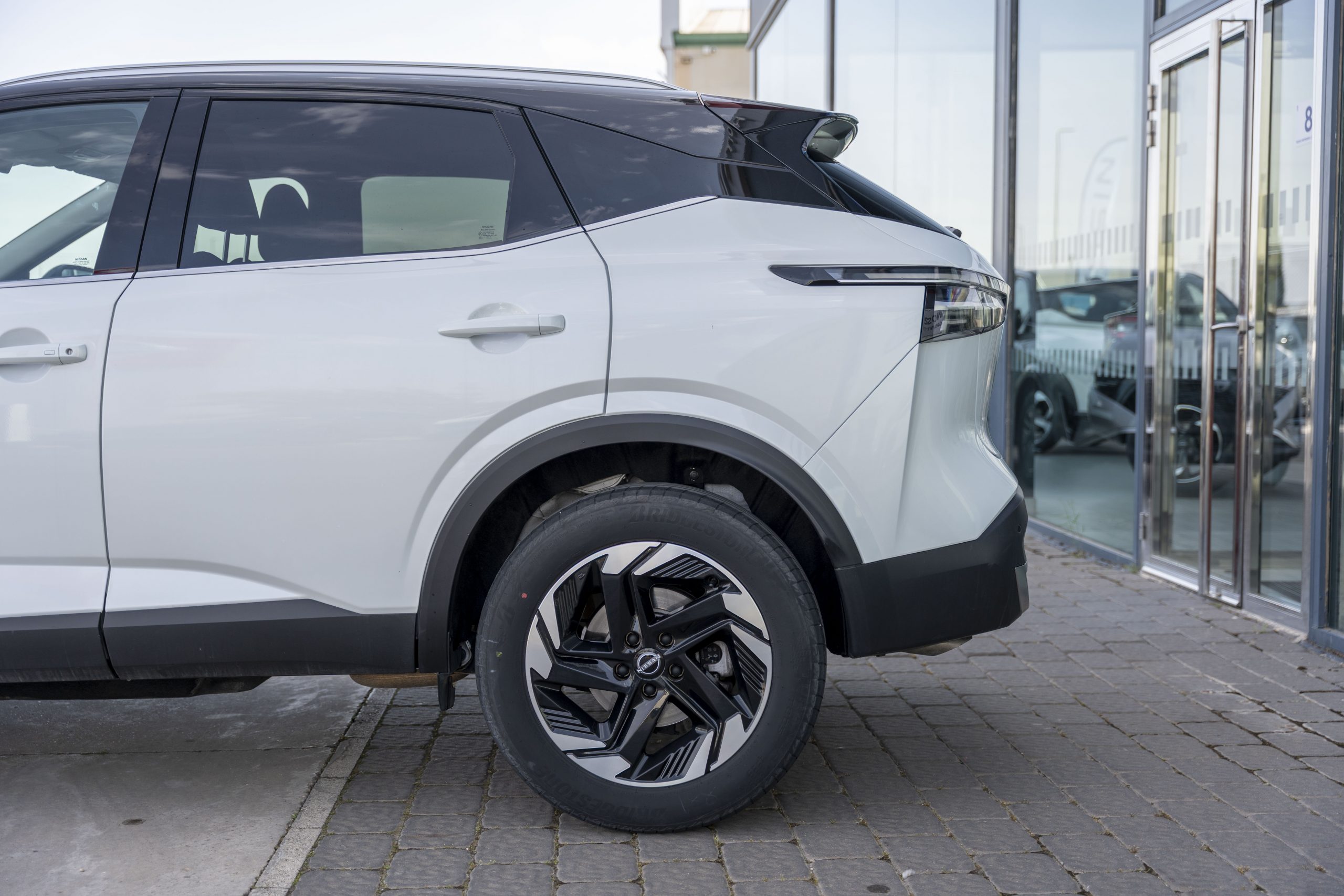 NISSAN Qashqai Qashqai 1.3 DIG-T mHEV 12V N-Connecta 4×2 Aut.