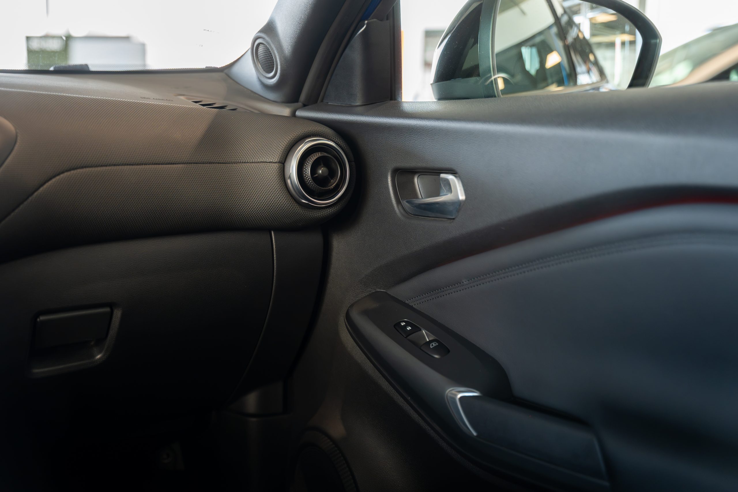 NISSAN Juke 1.0 DIG-T N-Connecta 4×2