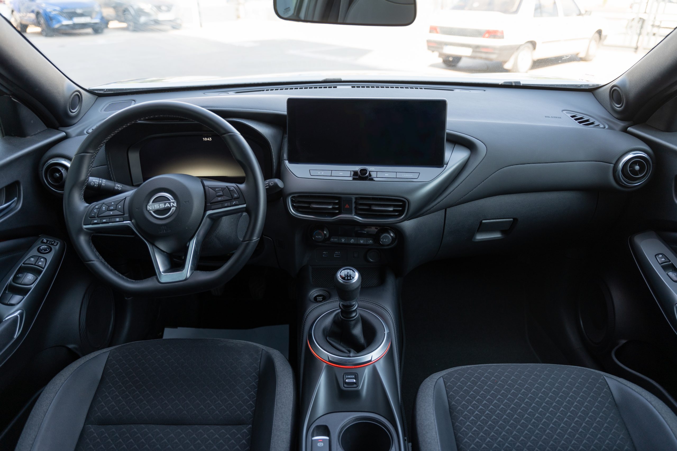 NISSAN Juke 1.0 DIG-T N-Connecta 4×2