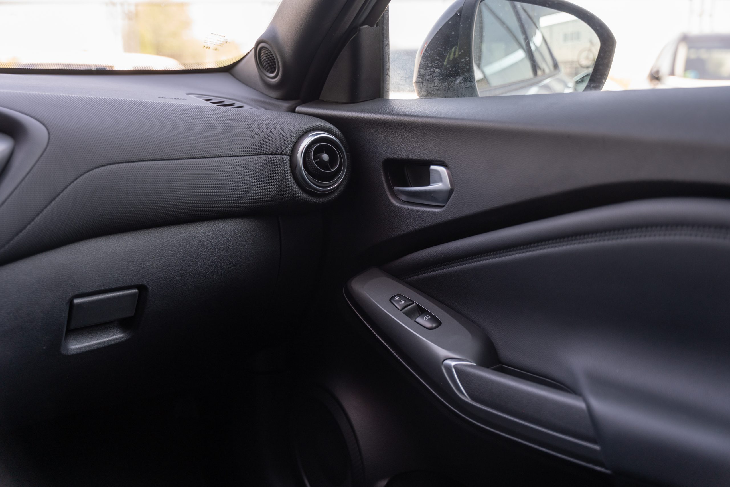 NISSAN Juke 1.0 DIG-T N-Connecta 4×2