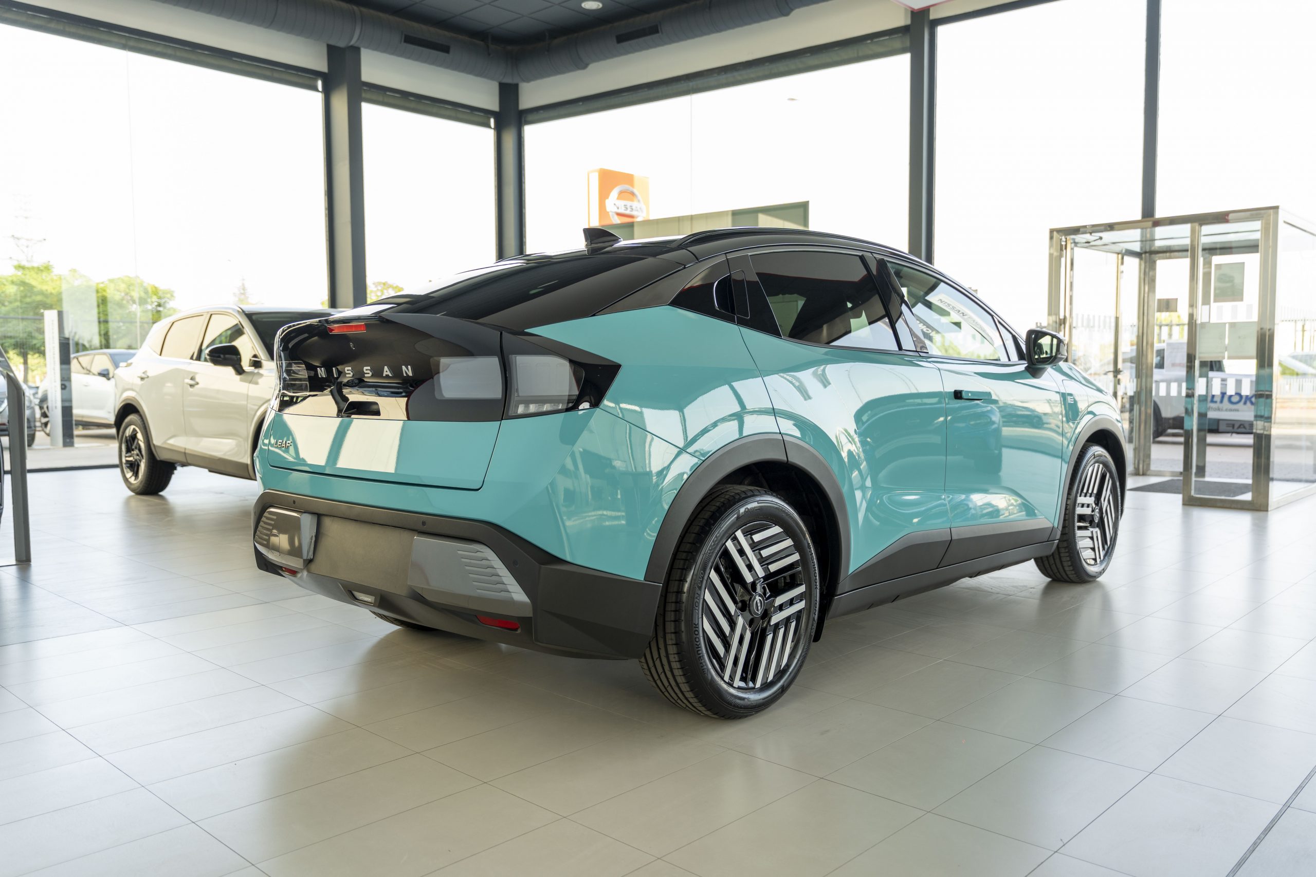 NISSAN Leaf 52 kWh Advance 130kW 4×2