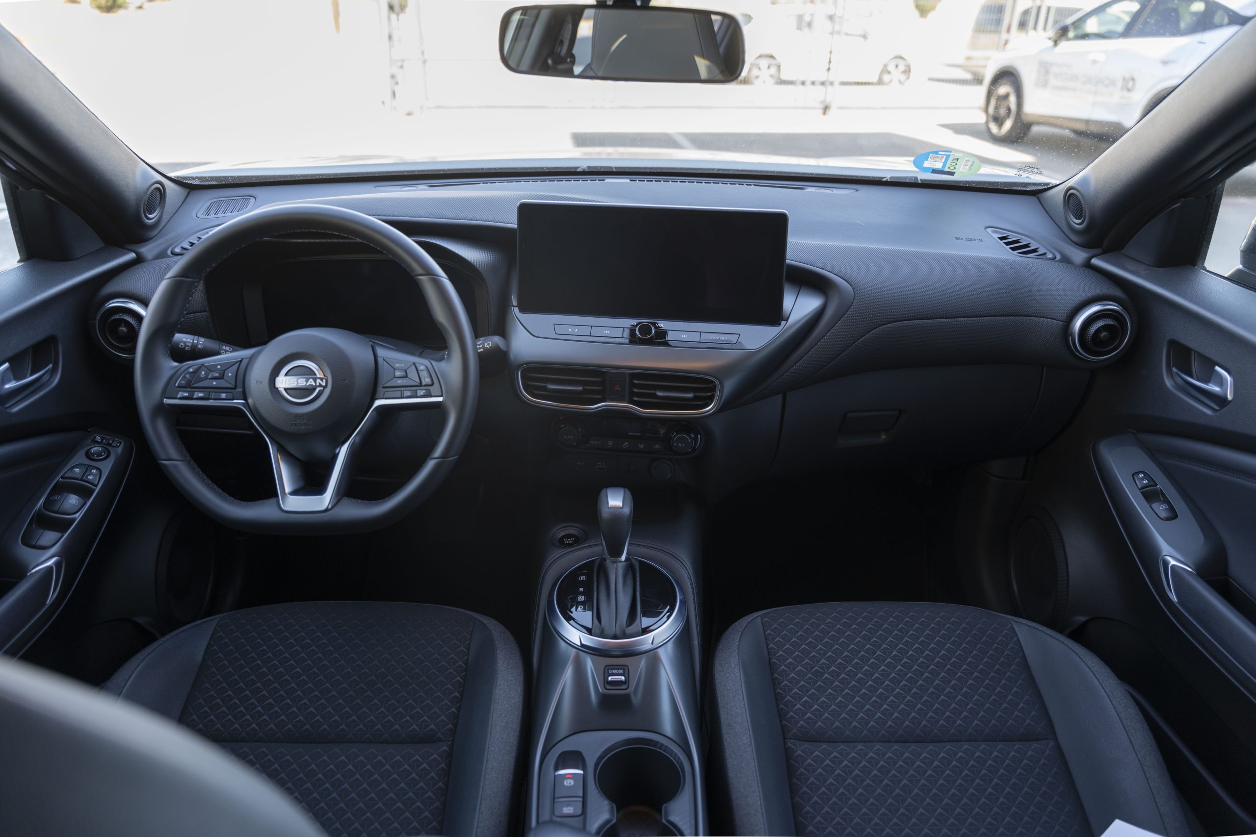 NISSAN Juke 1.6 Hybrid N-Connecta Auto