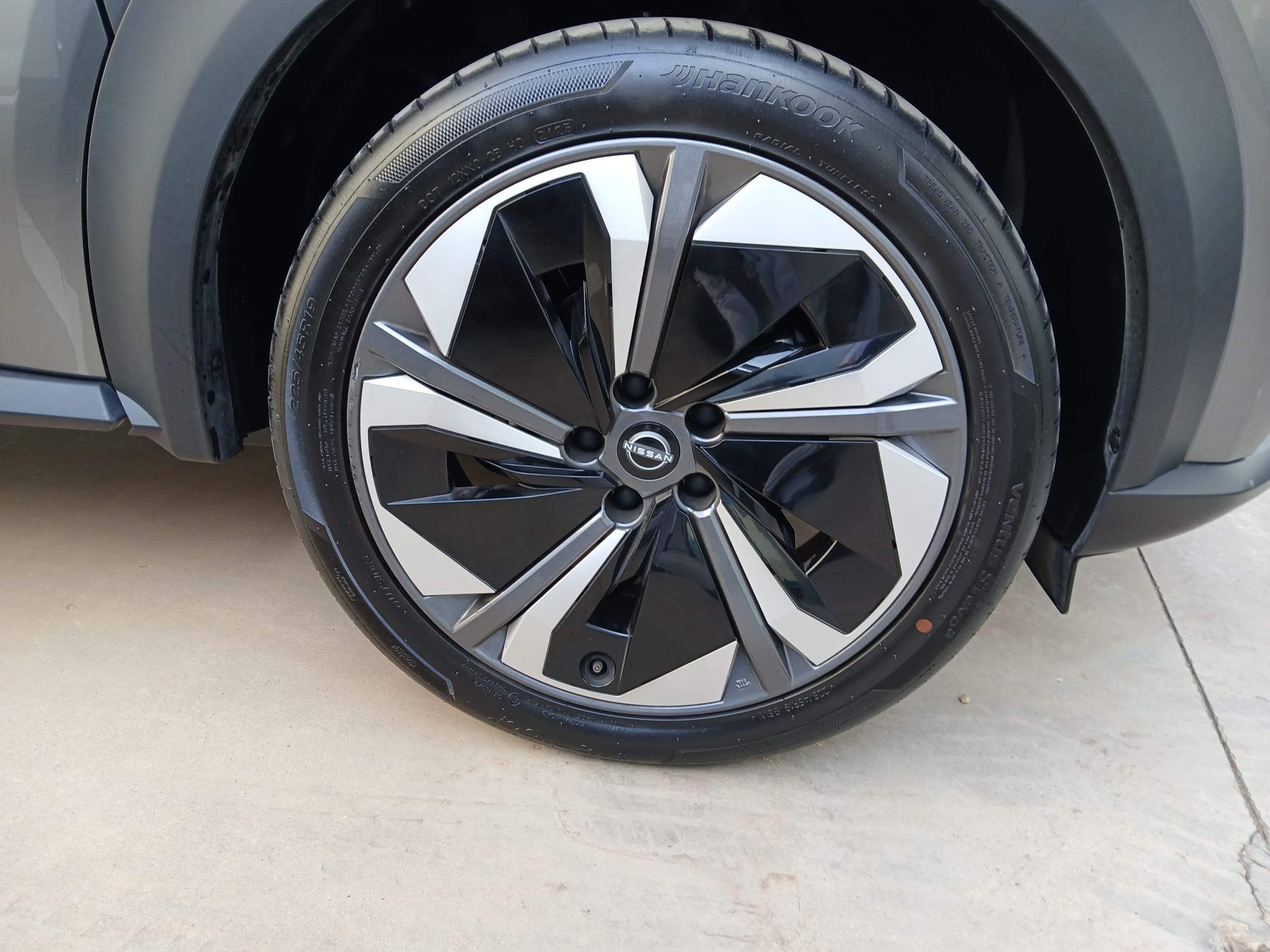 NISSAN Juke 1.6 Hybrid N-Connecta Auto