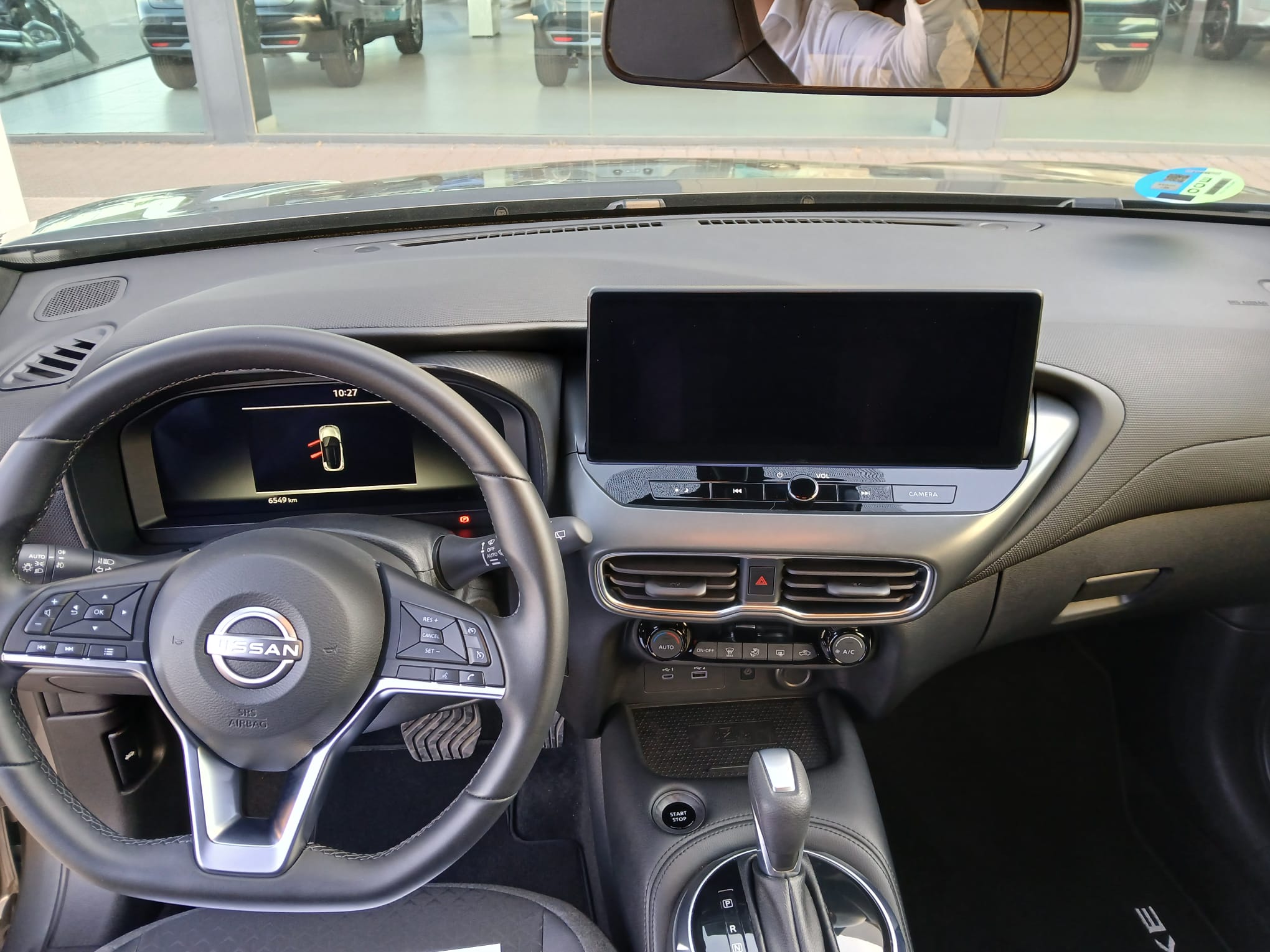 NISSAN Juke 1.6 Hybrid N-Connecta Auto