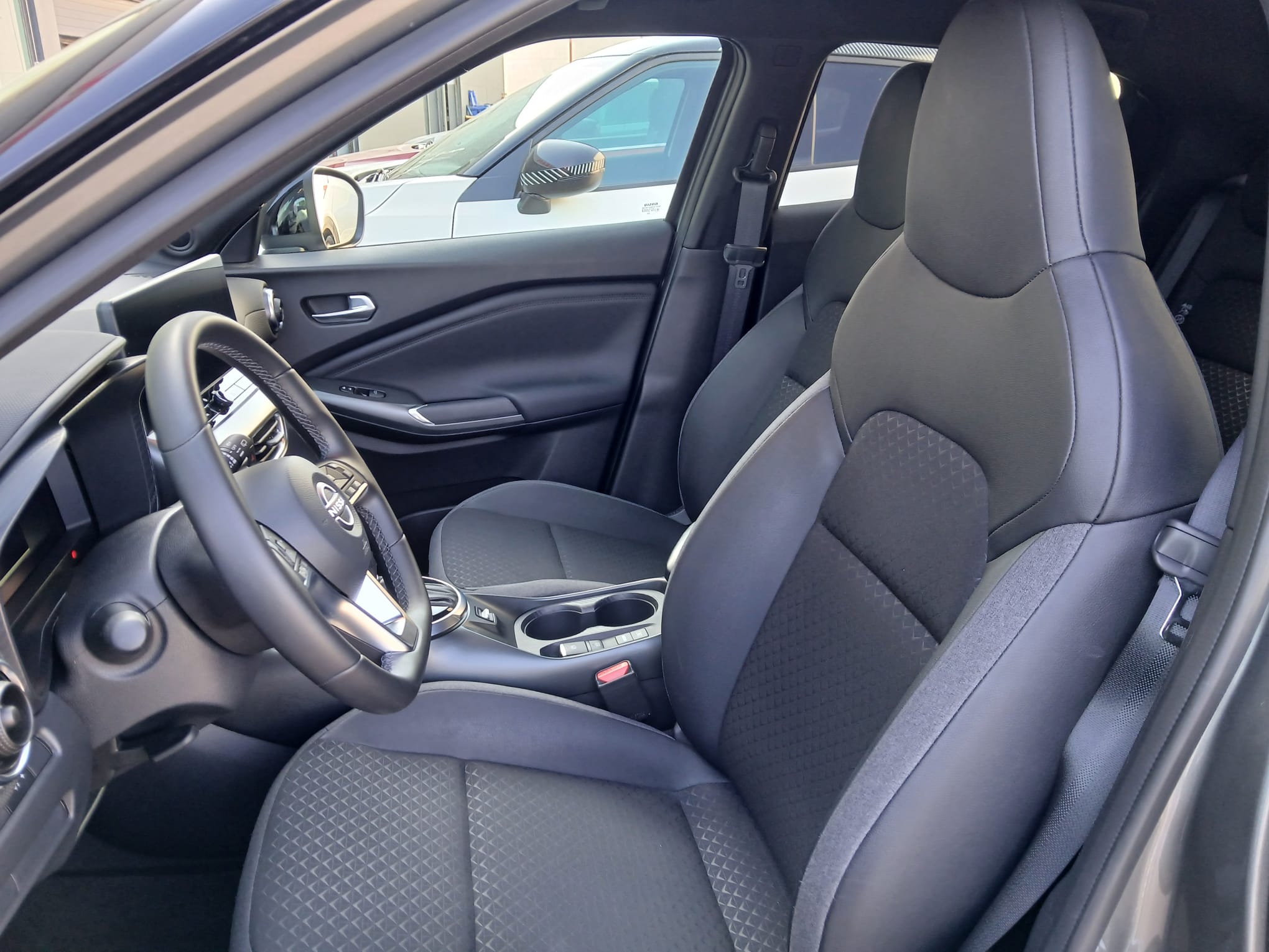 NISSAN Juke 1.6 Hybrid N-Connecta Auto