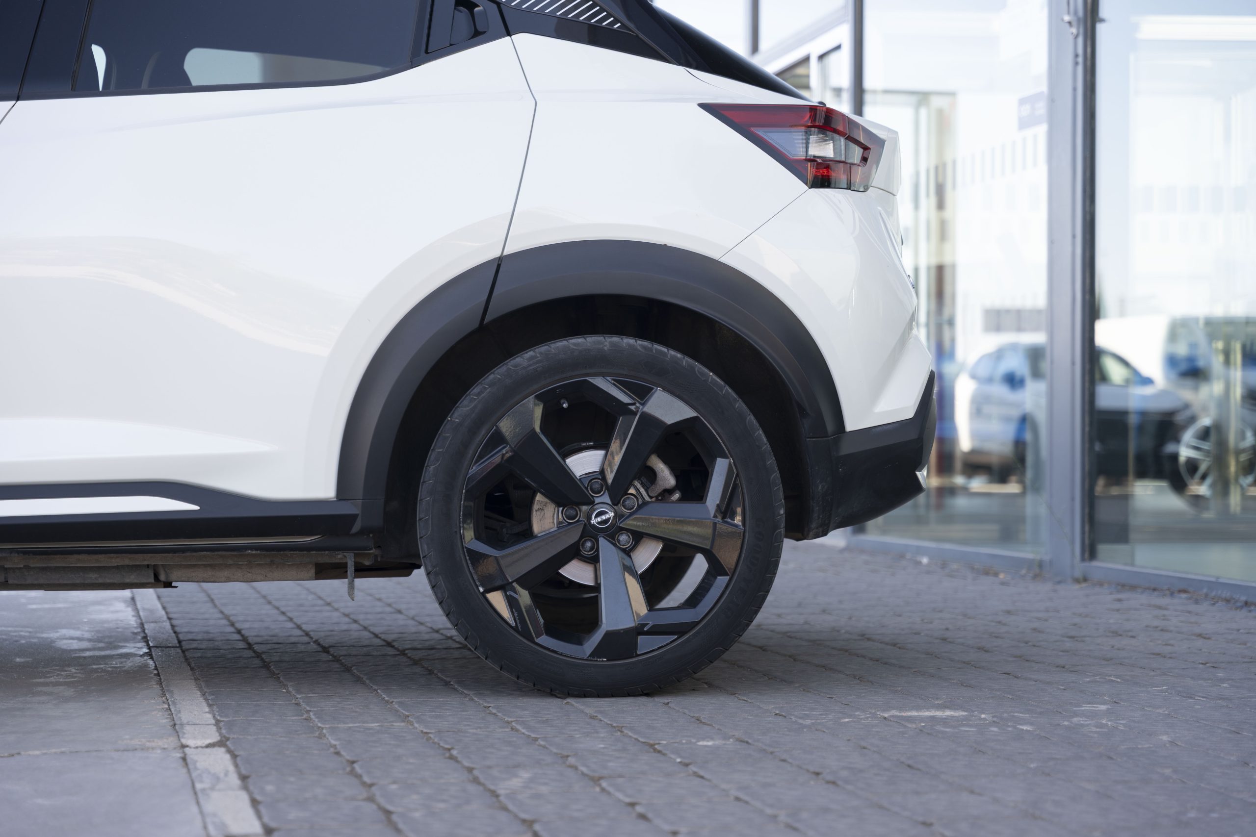 NISSAN Juke 1.6 Hybrid Premiere Editon Auto