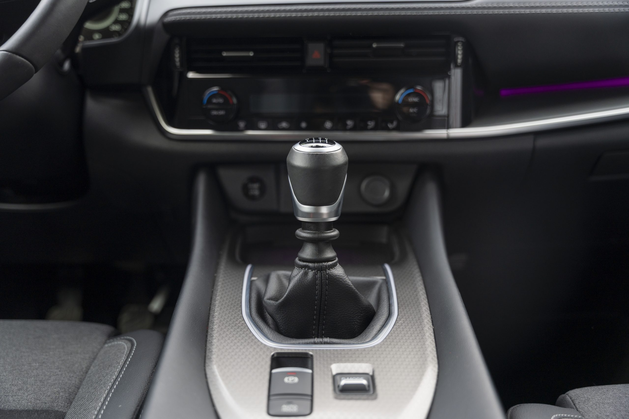 NISSAN Qashqai Qashqai 1.3 DIG-T mHEV 12V N-Connecta 4×2
